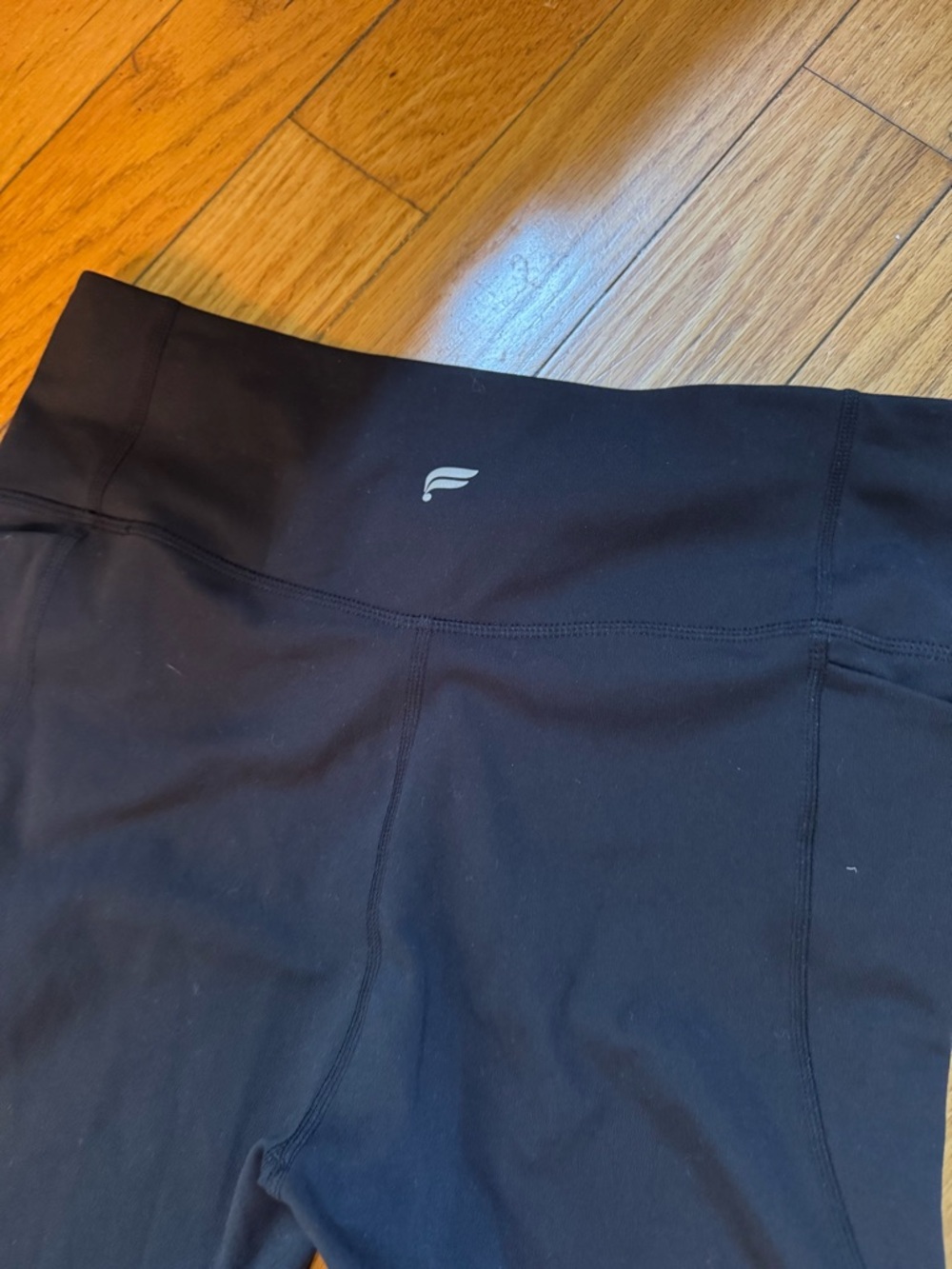 Fabletics Womens Black Flare Wide Leg Leggings Sz M Yoga Lounge Athletic Gym - Picture 11 of 11